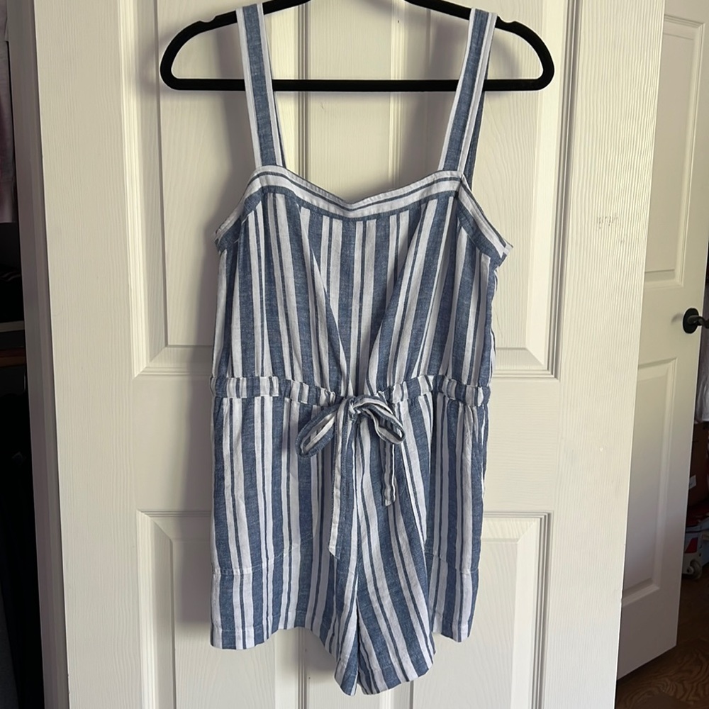 Gap blue and white romper
